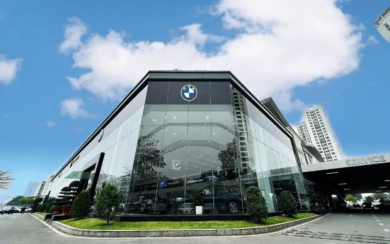 Showroom BMW Phạm Văn Đồng