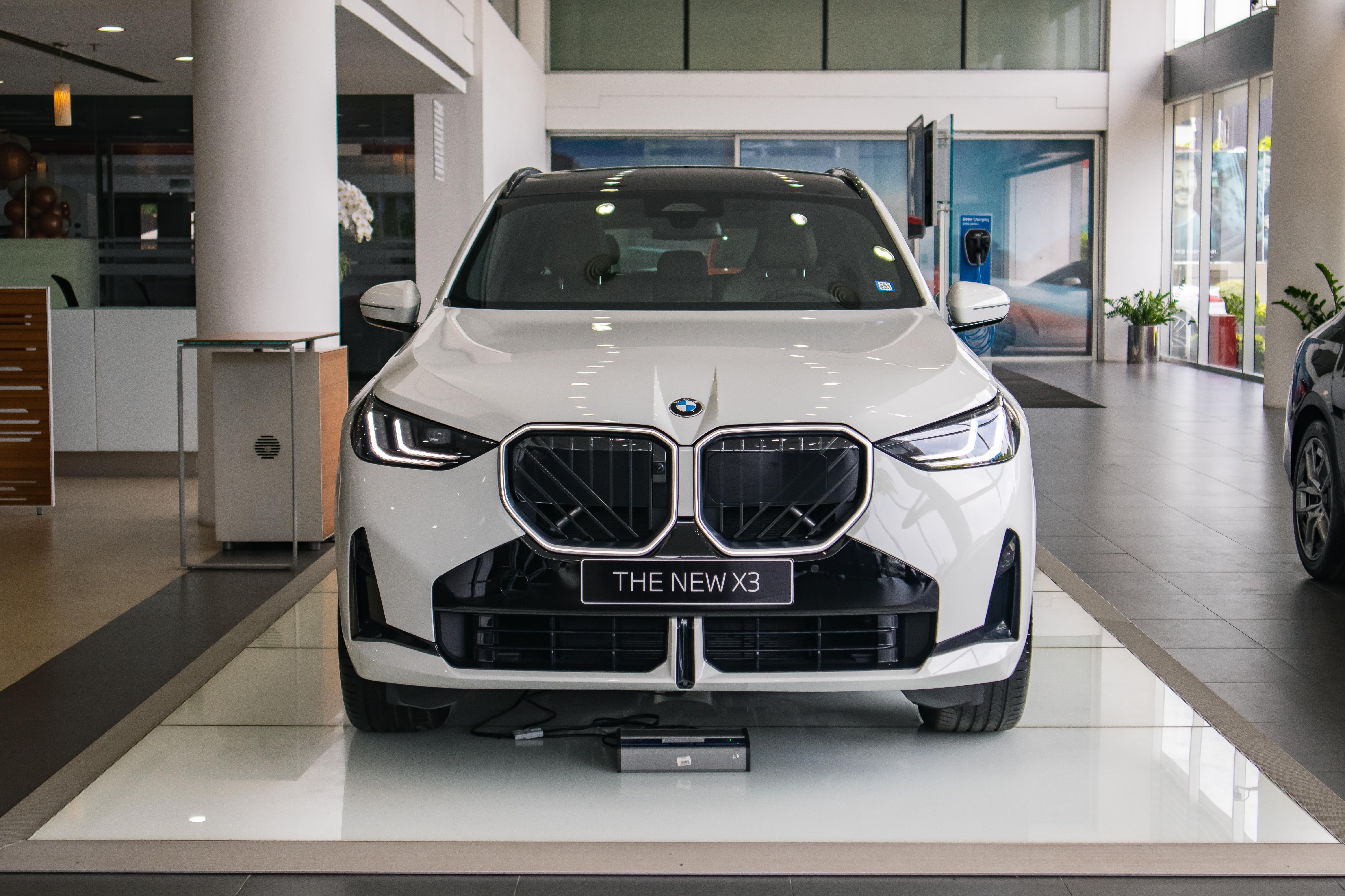 X3 white (61)